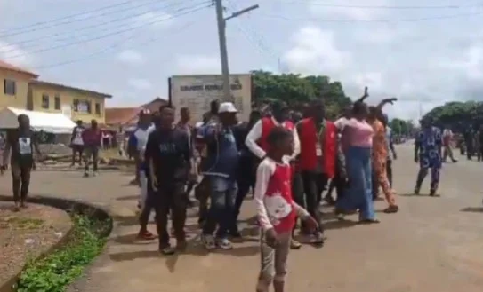 EFCC tracks voters who chased away operatives in Ekiti