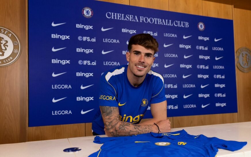 Done Deal: Chelsea Sign Chavarria From Rayo Vallecano