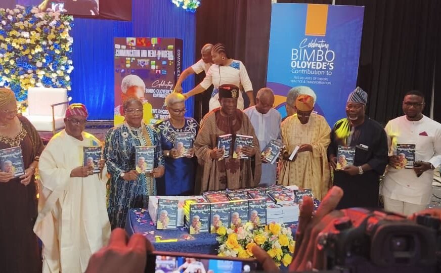 Standing ovation as Nigeria celebrates Bimbo Oloyede’s 50 years in media