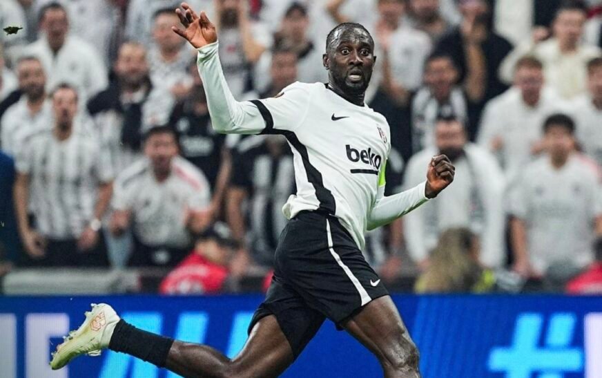 UEL: Ndidi On Target As 10-Man Besiktas Draw 2-2 With Crystal Palace